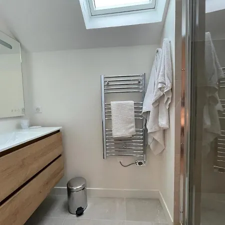 Beautiful Renovated 2024 Air-conditioned Pool Bourdonne